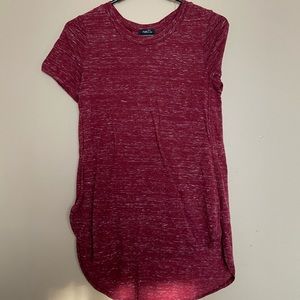 (2) rue 21 maroon low hi tees